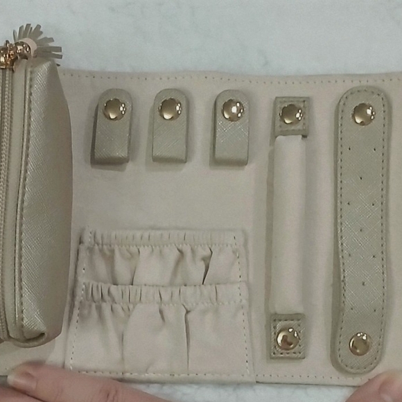 Palmer Travel Jewelry Roll, Organizer In Light Gold. NWOT. - Picture 6 of 10